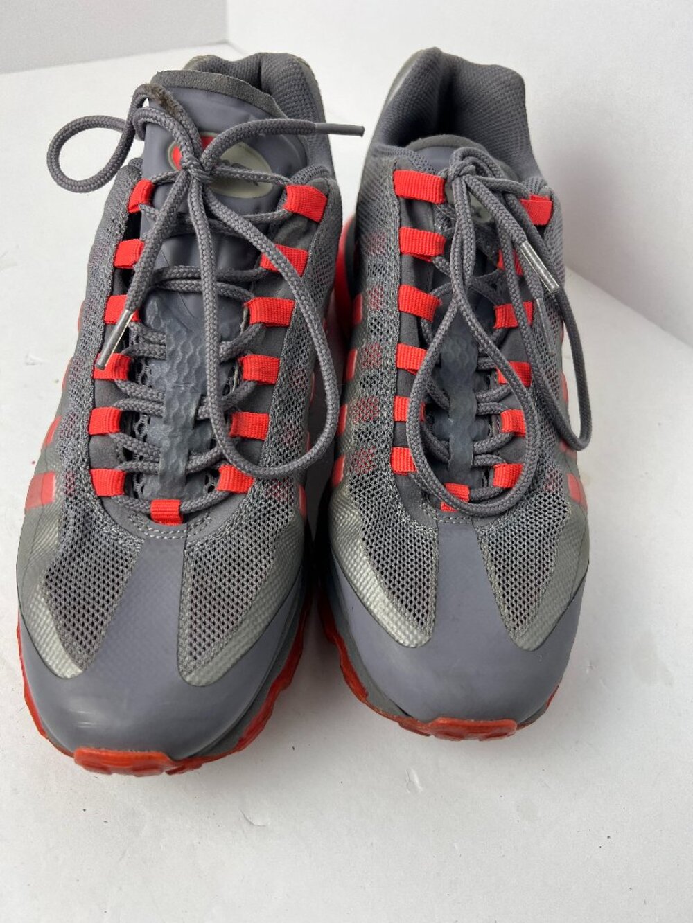 Nike Air Max 95 360 (GS) Youth's Size 7Y Sneakers Silver Lava Grey